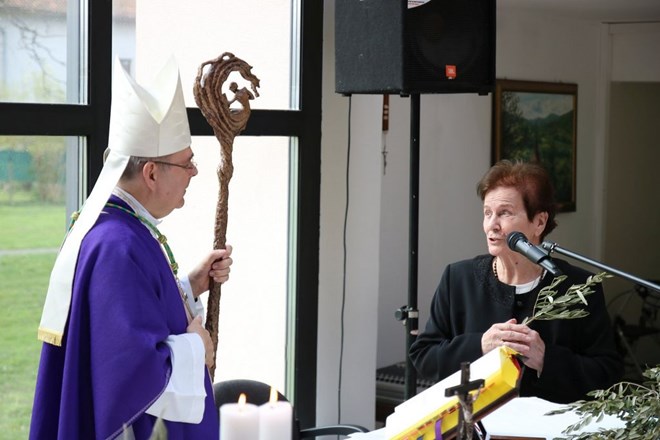 Biskup Radoš pohodio korisnike Doma za starije i nemoćne osobe Varaždin